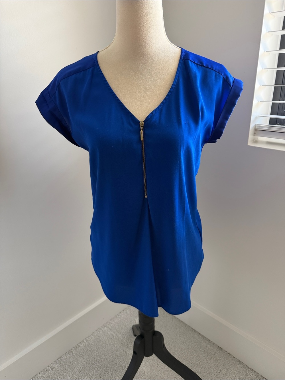 Express Royal Blue V-Neck Zip Front Blouse